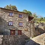Semesterbostad Casa Bugalhas Na Serra Da Lousa