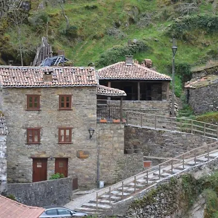Casa Bugalhas Na Serra Da Lousa 度假居 *
