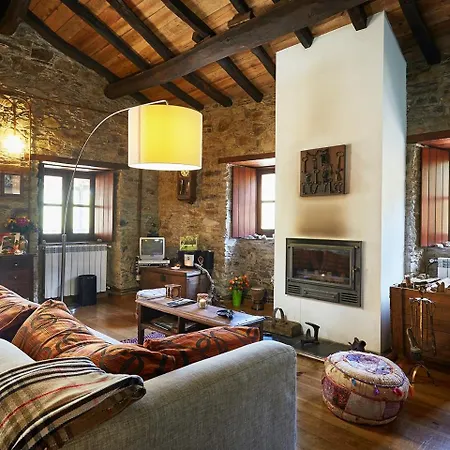 Casa Bugalhas Na Serra Da Lousa 度假居 *