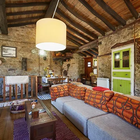 Casa Bugalhas Na Serra Da Lousa 度假居 *