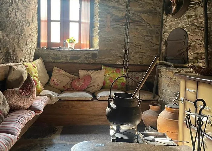 Casa Bugalhas Na Serra Da Lousa 度假居 Candal (Lousa)