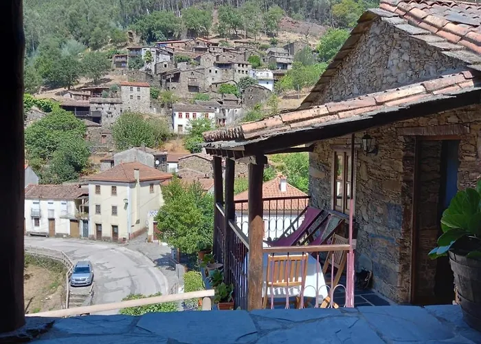 度假居 Casa Bugalhas Na Serra Da Lousa Candal (Lousa)