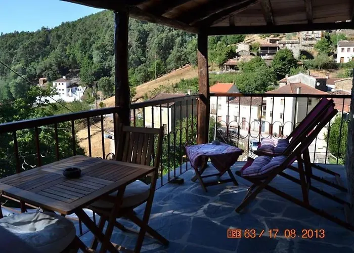 Casa Bugalhas Na Serra Da Lousa 度假居 *