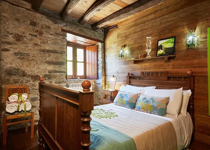 Casa Bugalhas Na Serra Da Lousa * Candal (Lousa)