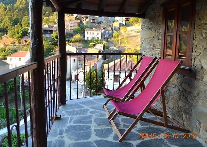 Casa Bugalhas Na Serra Da Lousa 度假居 Candal (Lousa)